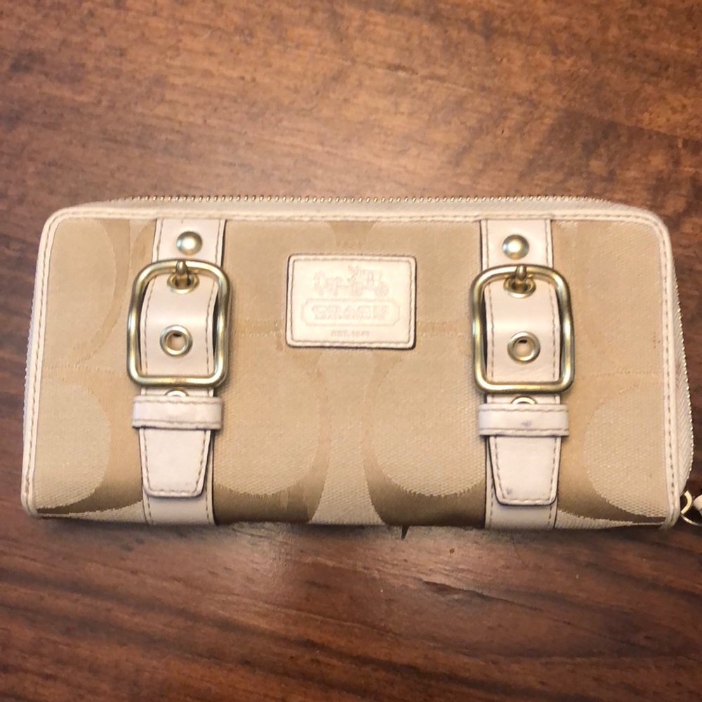Coach wallet